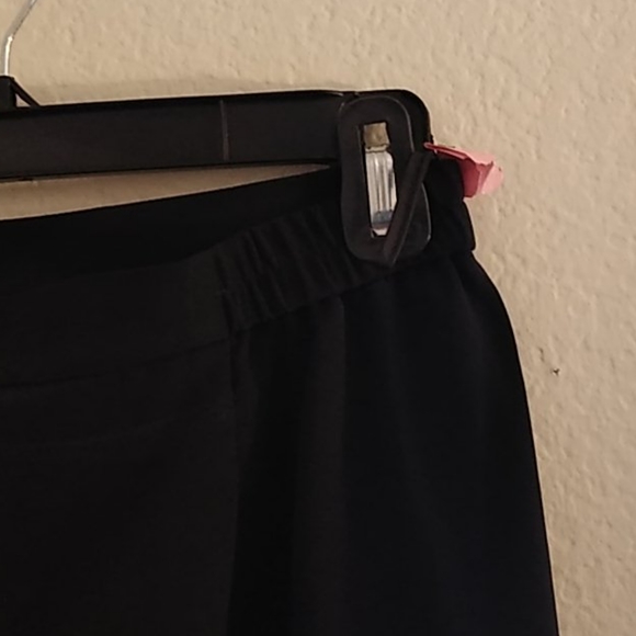 Skirt suit - Picture 2 of 5